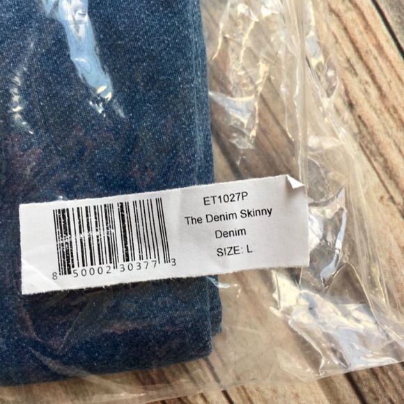 Evy’s Tree Denim Skinny - NWT - Picture 2 of 7